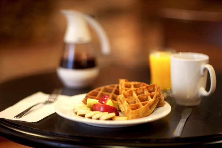 Quality Inn Breakfast Time: Start Your Day Right!